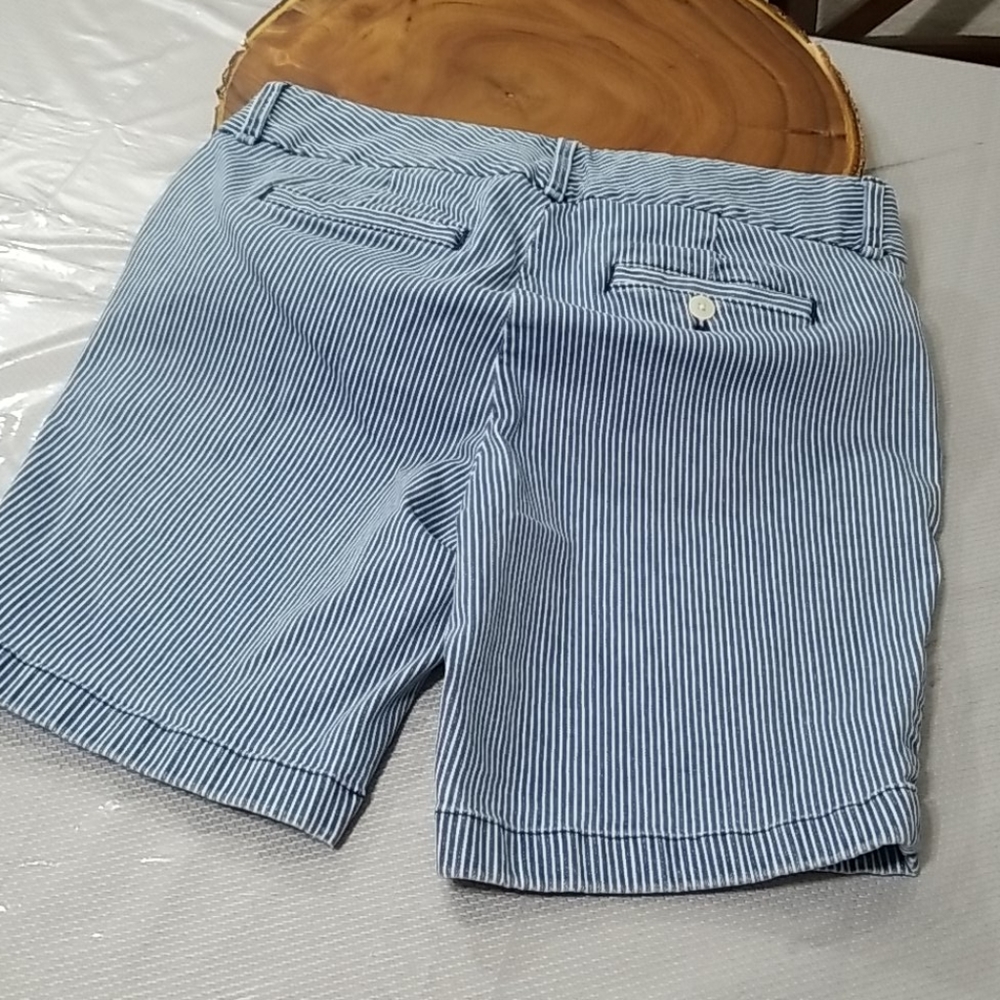 J. CREW SHORTS - Picture 5 of 11